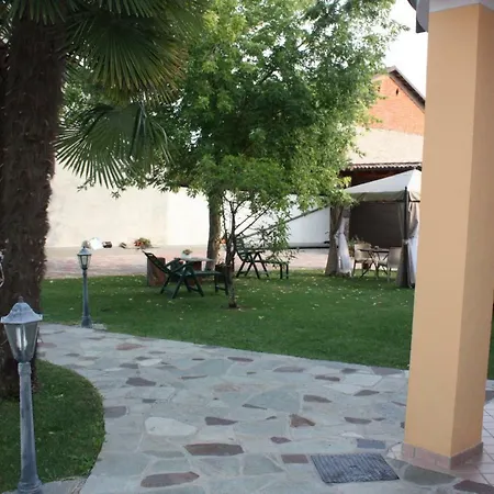 Campane Delle Langhe شقة